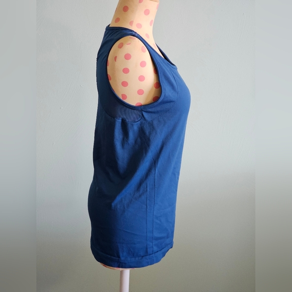 Disbest Yoga Sleeveless Athletic Tank Top With Built-In Bra Mesh On The Back - Picture 3 of 7